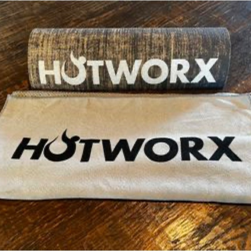 Hotworx mat and towel